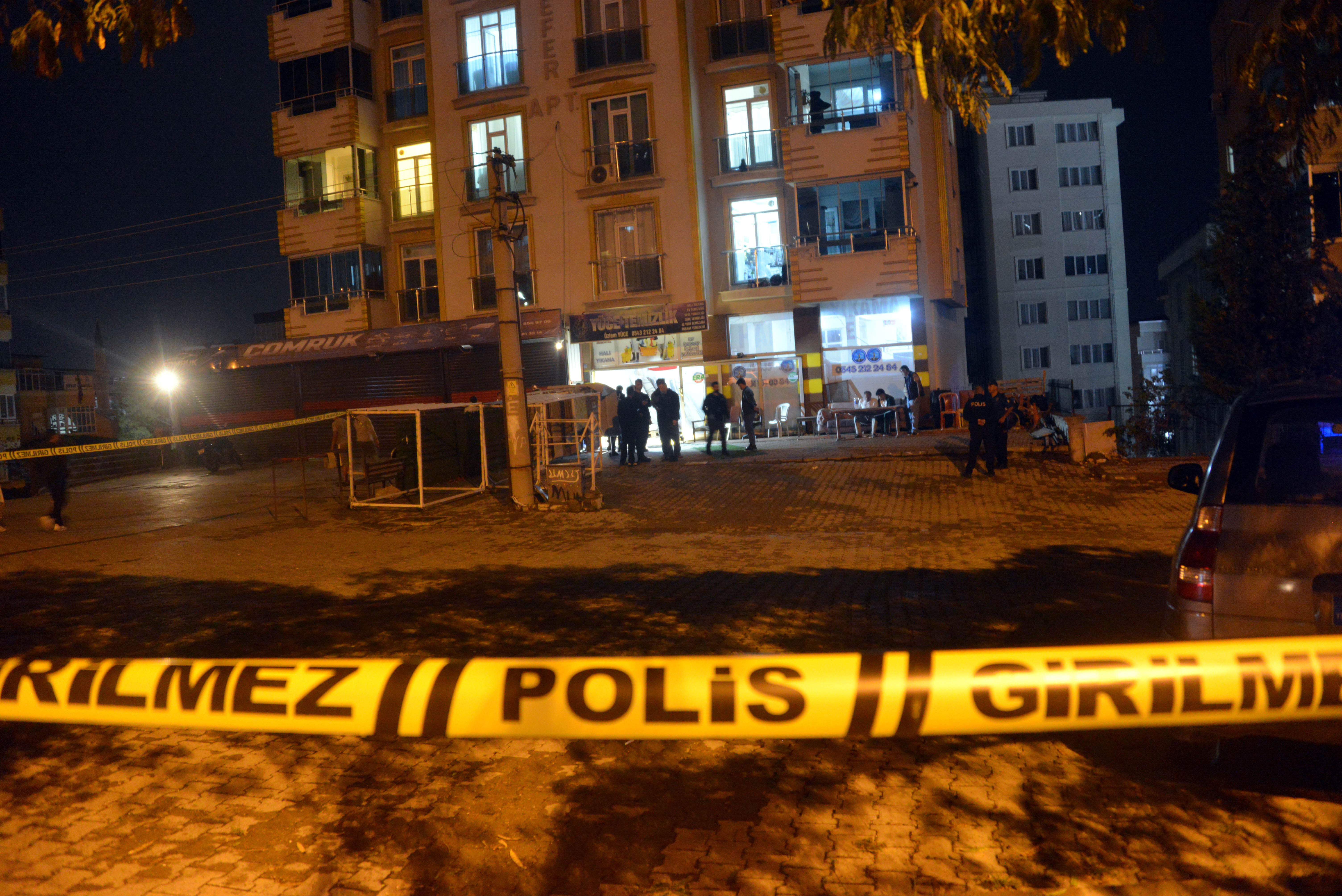 Kahramanmaraş'ta tartıştığı iki arkadaşını bıçakla yaraladı