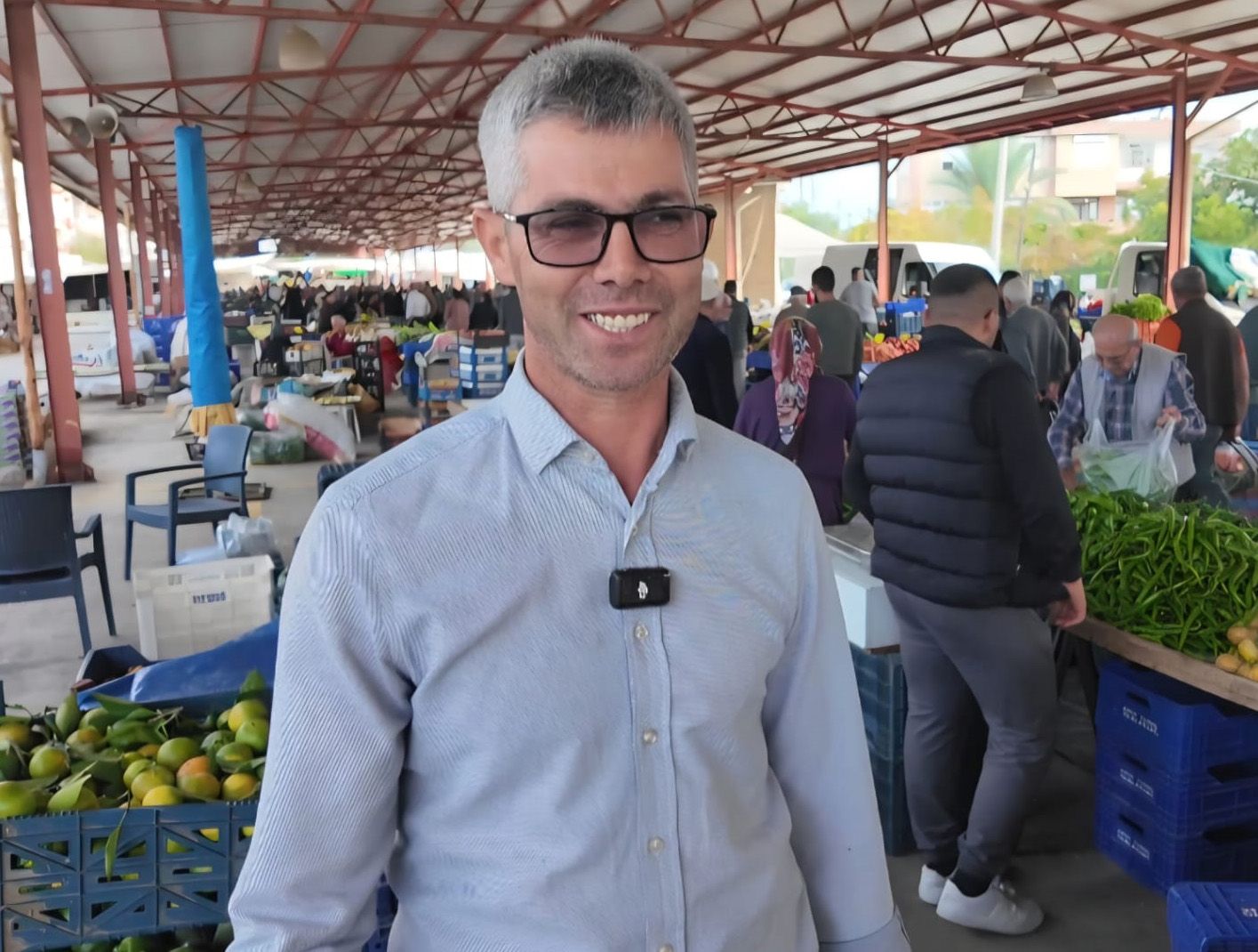 Pazar tezgahına turist ilgisi